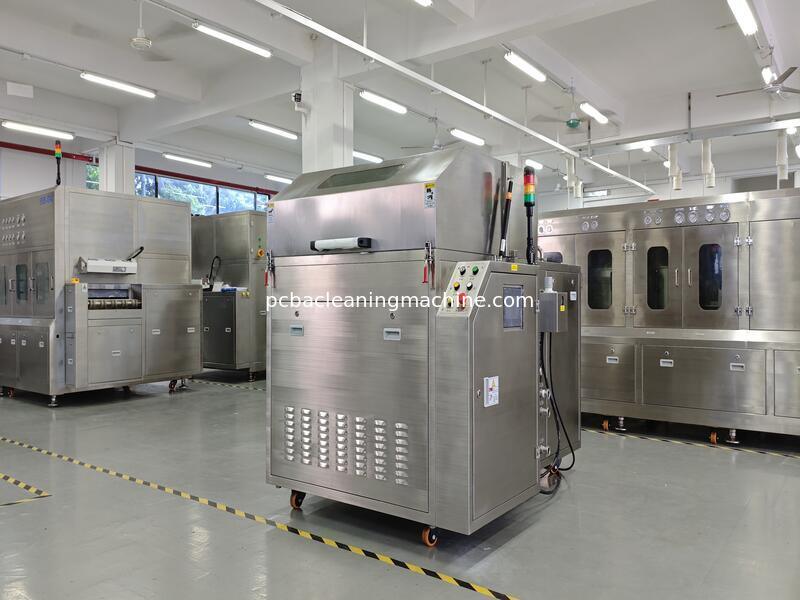 Macchina di pulizia dei pallet a controllo automatico PLC con capacità di serbatoio liquido di 80L e tempo di asciugatura da 5 a 15 minuti adatta a vari tipi di pallet