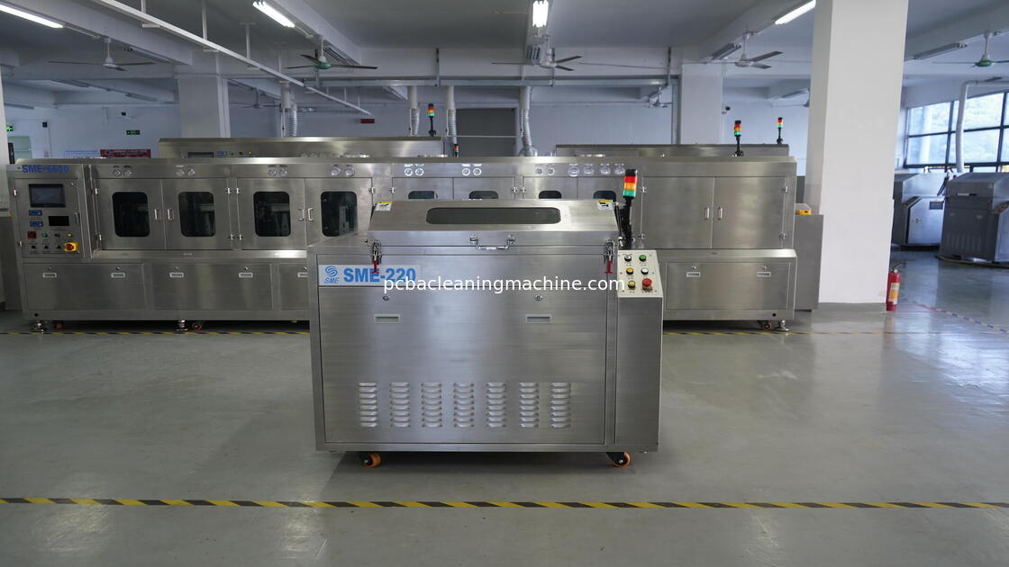 Macchina di pulizia dei pallet a controllo automatico PLC con capacità di serbatoio liquido di 80L e tempo di asciugatura da 5 a 15 minuti adatta a vari tipi di pallet