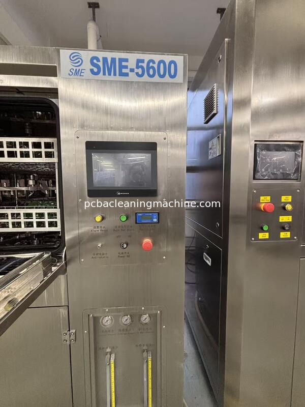 Spessore del PCB da 0,5 a 3,0 mm SME-5600L Macchina di pulizia del PCB attrezzature di pulizia automatizzate che assicurano la lavorazione della scheda di circuito